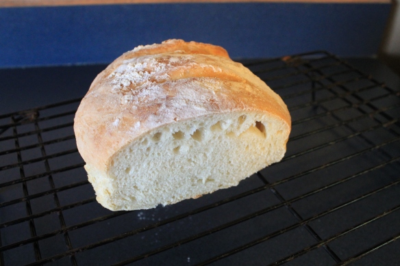 No-Knead Bread {The Reluctant Hippie}